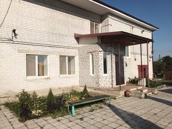 Дом 319 м² на участке 50 сот.