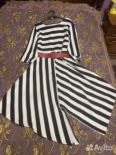 Платье стильное 50