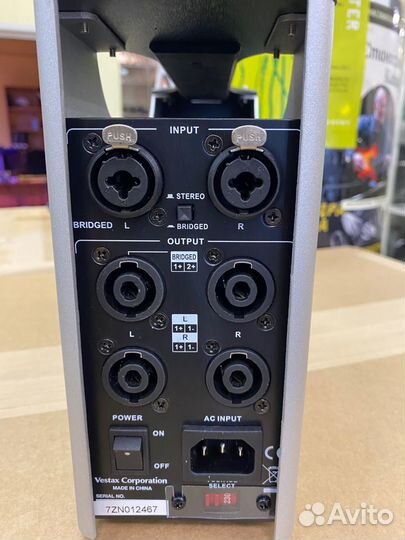 Портативный усилитель Vestax VDA-1000