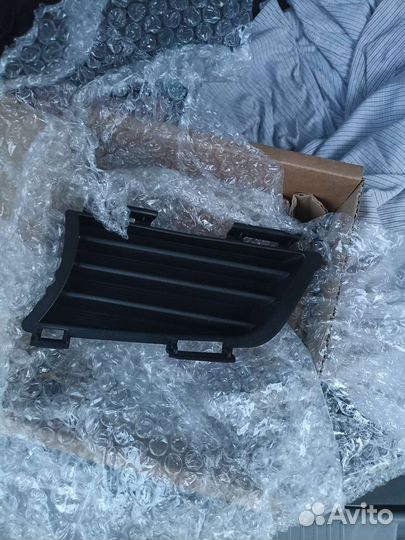 Заглушка бампера понтиак вайб