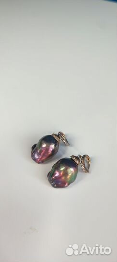 Серьги с крупным барочным черным жемчугом