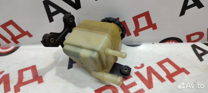 Бачок гидроусилителя Toyota Camry Gracia SXV20