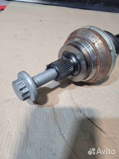 Полуось задняя (приводной вал, шрус) Audi RS Q3