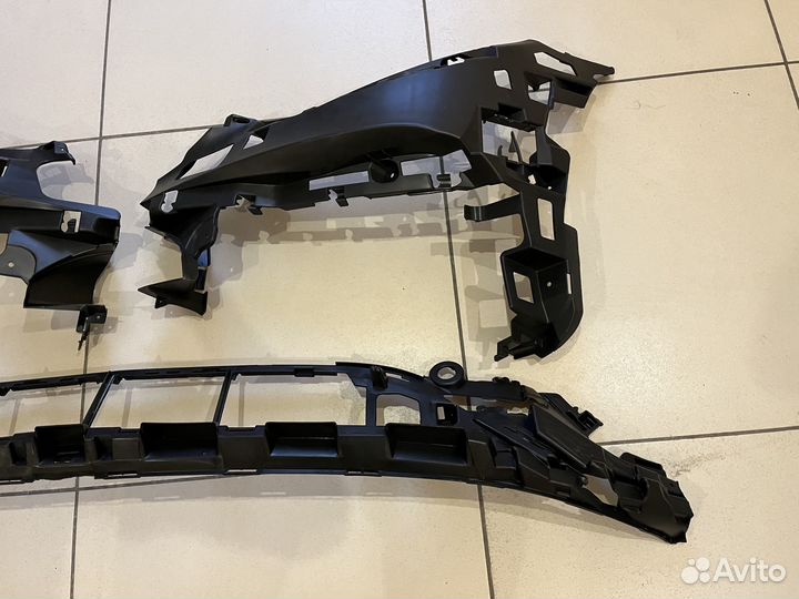 Комплект скелетов бампера Mercedes W213 AMG дорест