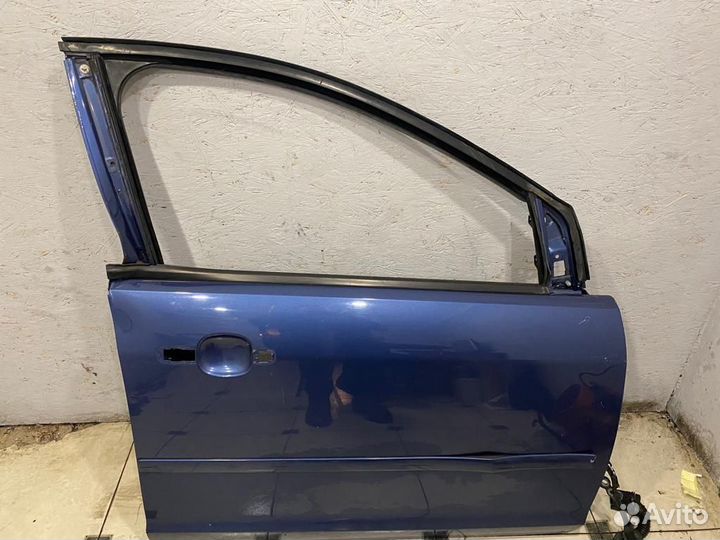 Дверь передняя правая Ford Focus 2