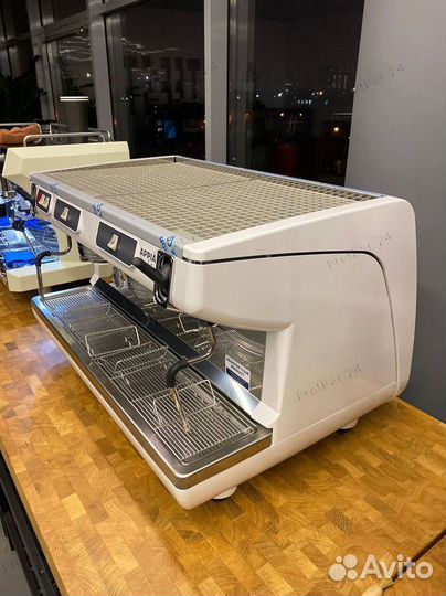 Кофемашина Nuova Simonelli Appia Life 2 GR S