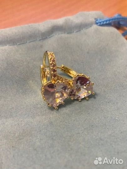 Серьги с кристаллами в форме сердца