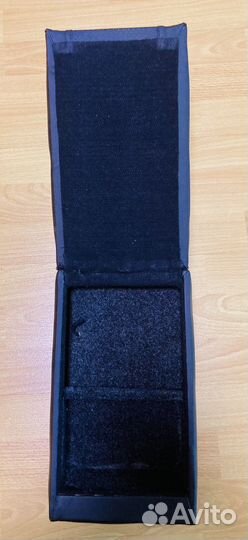 Подлокотник на авто