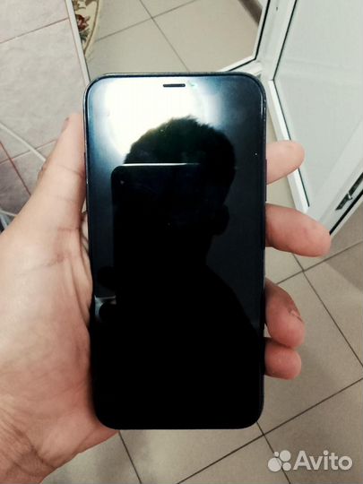 iPhone X, 256 ГБ
