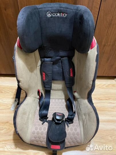 Автомобильное детское кресло
