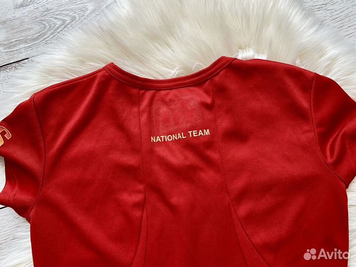 Спортивные вещи reebok пакетом 42