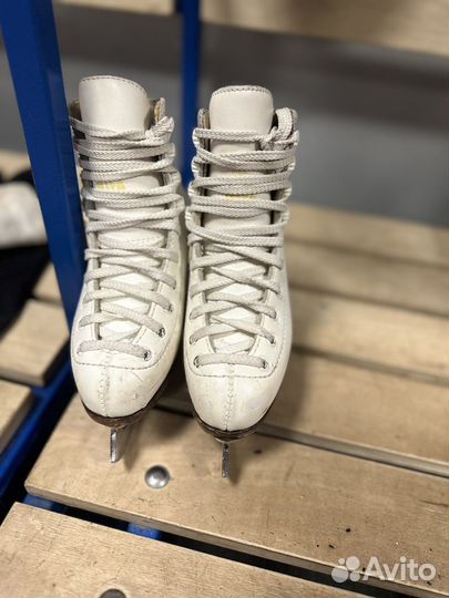 Фигурные коньки wifa 28,лезвия mark IV