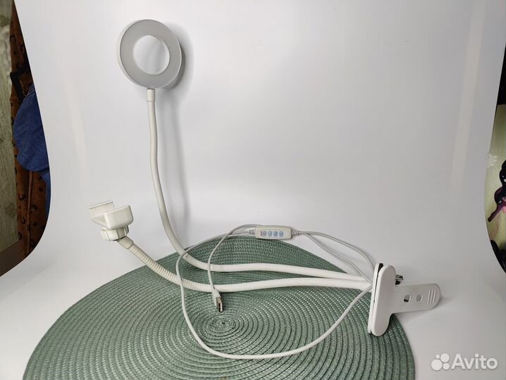 Кольцевая лампа со штативом бу настольная