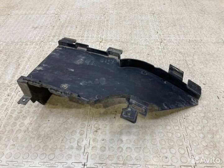 Дефлектор радиатора правый Лада X-Ray 2015