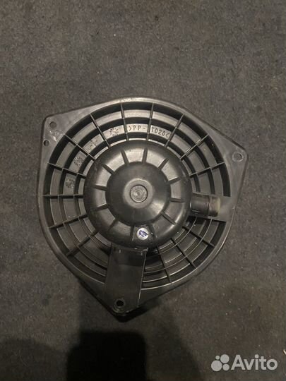 Моторчик печки lancer 10