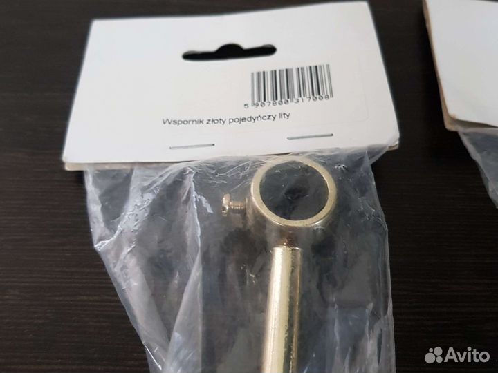 Держатель для карниза