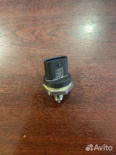 Датчик давления топлива Mercedes