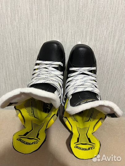 Коньки хоккейные