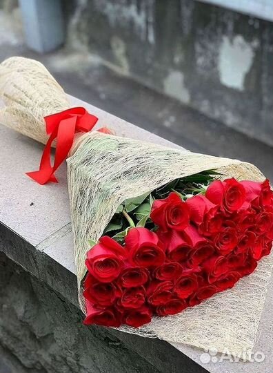 Метровые розы Доставка цветов