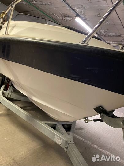 Каютный катер Bayliner 1952