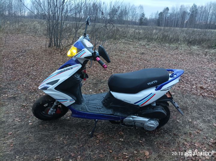 Скутер Vento Corsa 150 как новый