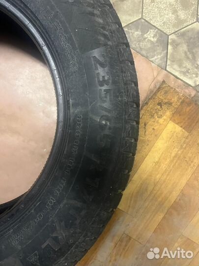Continental IceContact 2 235/65 R17
