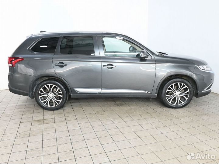 Mitsubishi Outlander 2.4 CVT, 2017, 183 687 км