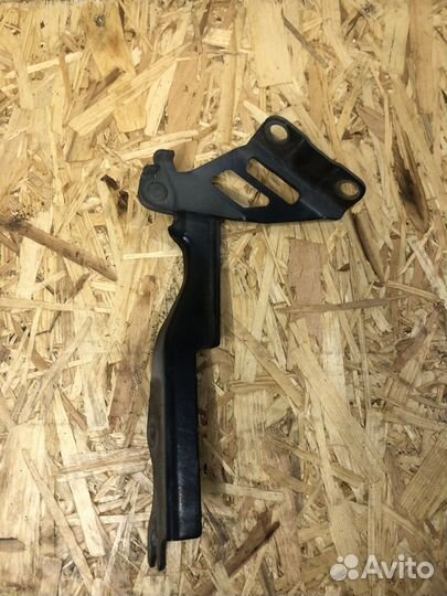 Петля капота R/L Маzda 6 GJ 2014