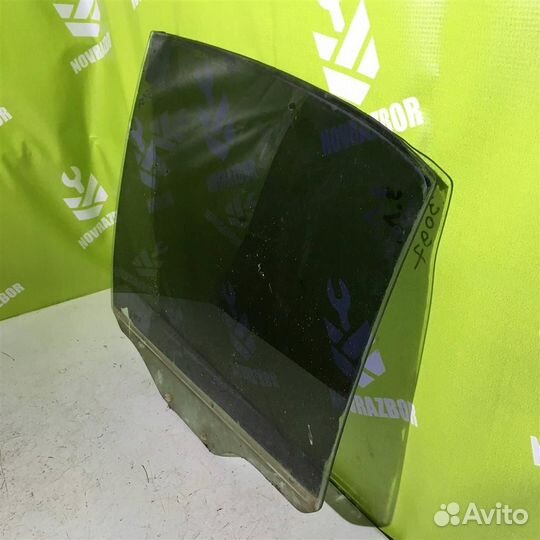 Стекло двери задней левой Митсубиси Галант 8