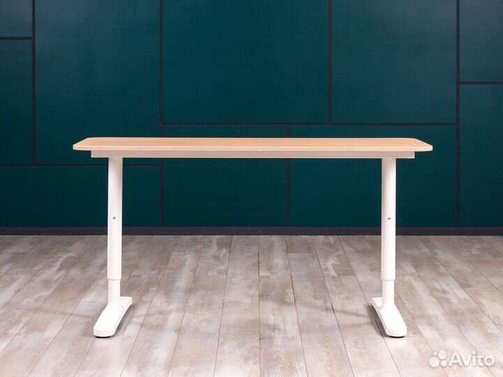 Стол для персонала IKEA Швеция