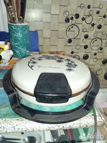 Электрическая вафельница