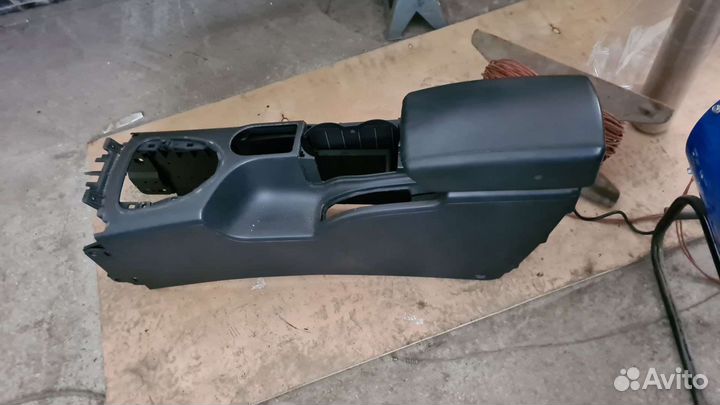 Подлокотник Nissan Qashqai j10 2012