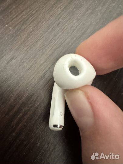 Наушник airpods pro 1