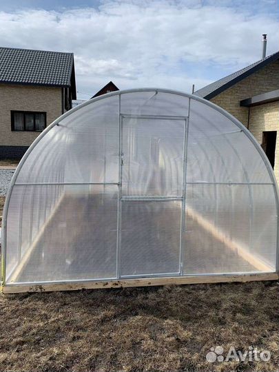 Теплица из поликарбоната