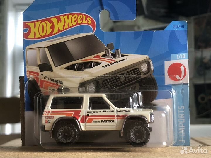 Hot wheels машинки