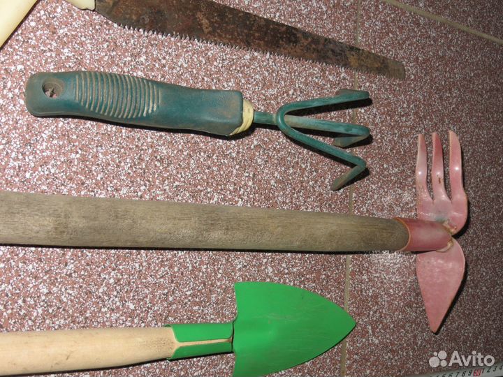 Садовый инструмент