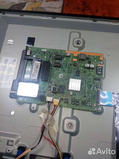 Телевизоры по запчастям