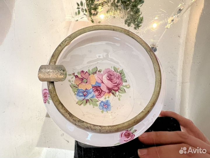 Дамская пепельница фарфор из туалетного набора