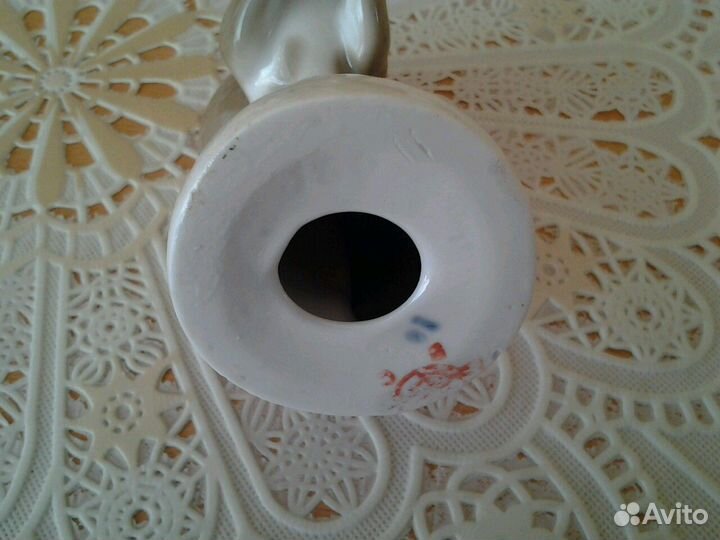 Статуэтки фарфоровые