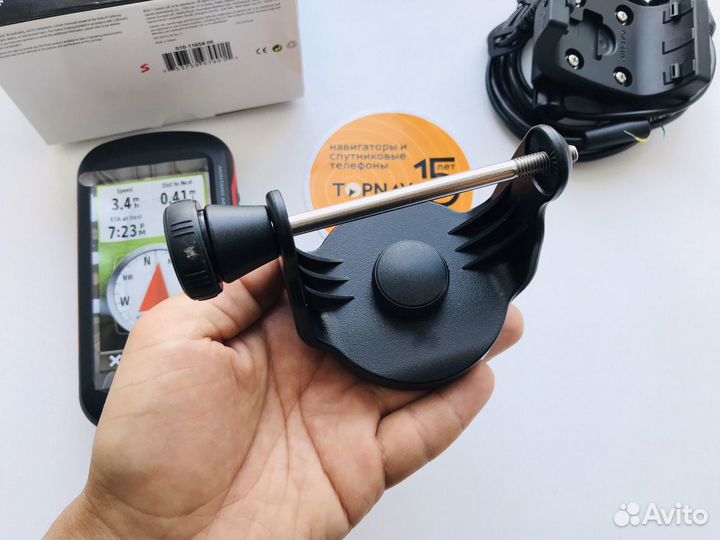 Крепеж для навигатора Garmin Montana 680