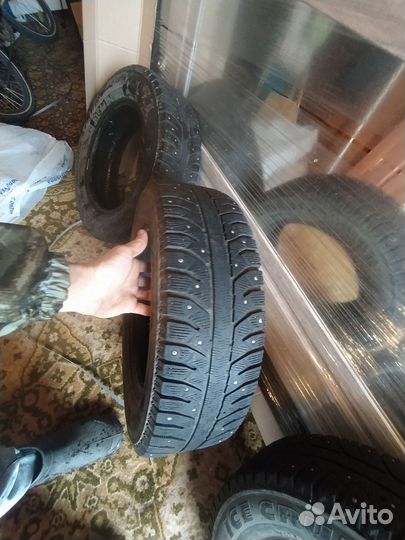 Bridgestone Ice Cruiser 7000 175/70 R14