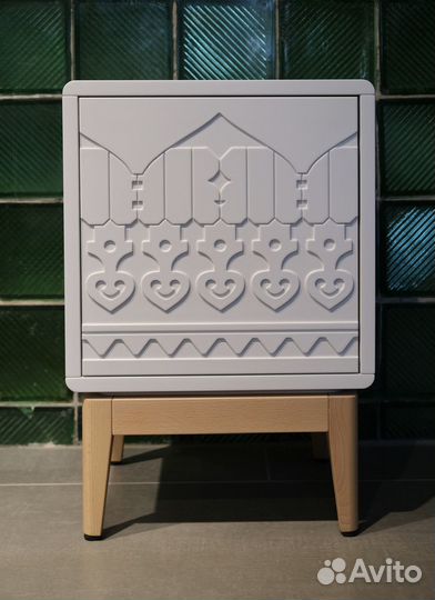 Тумба прикроватная