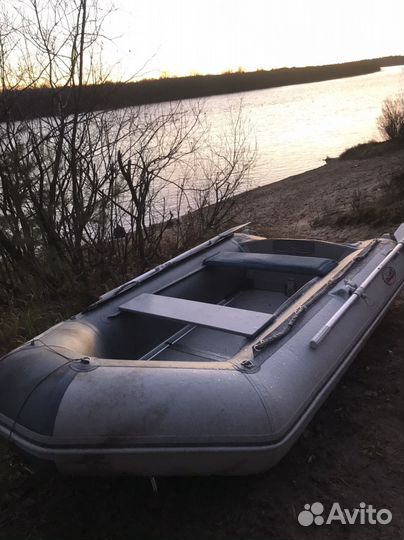Лодка пвх badger 270