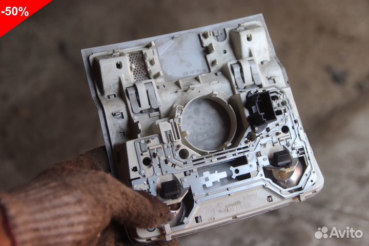 Плафон салона Фольксваген Пассат B6