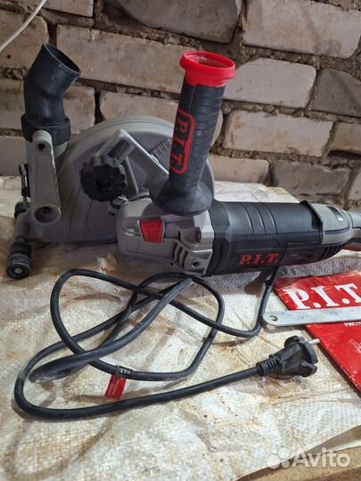 Штроборез электрический ручной