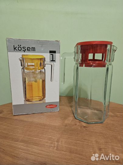 Кувшин стекло