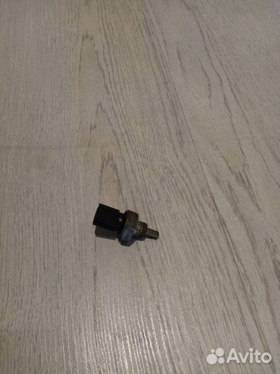 Датчик температуры Renault logan
