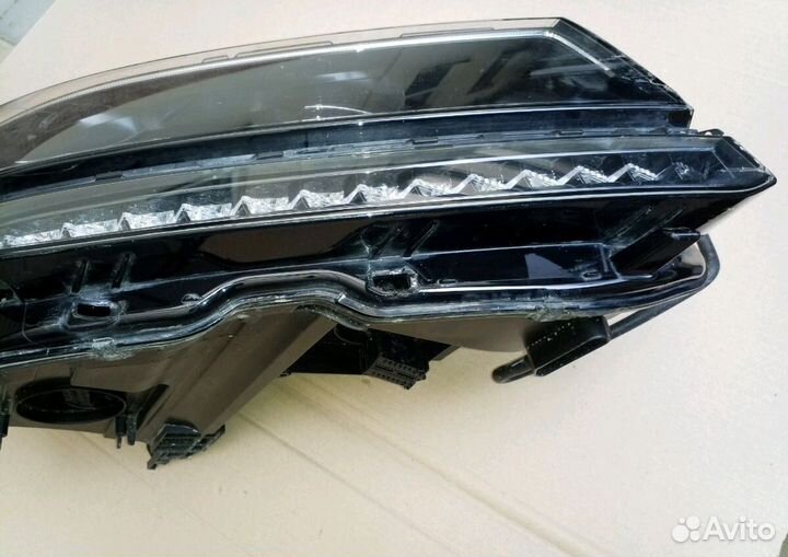 Фара Volkswagen Tiguan 2 full led 5NB 941 082 A