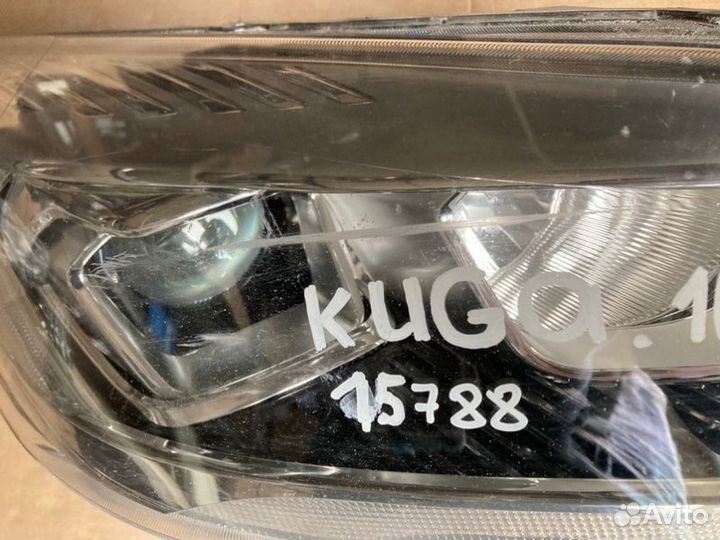 Фара правая Ford Kuga 2 2017