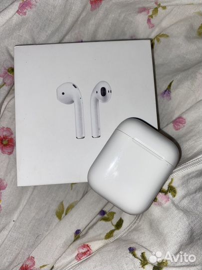 Airpods 2 поколение (правый наушник и кейс)